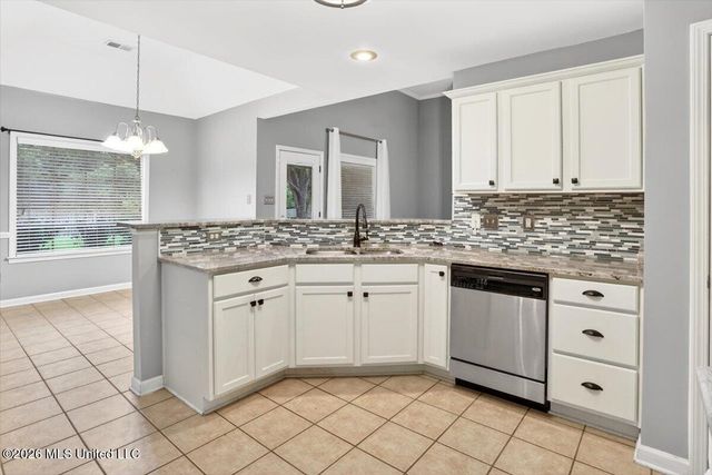 5844 Stonewall Drive, Olive Branch, MS 38654