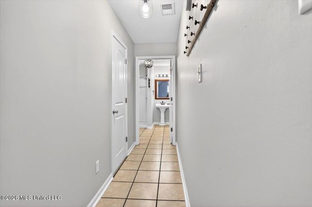 5844 Stonewall Drive, Olive Branch, MS 38654