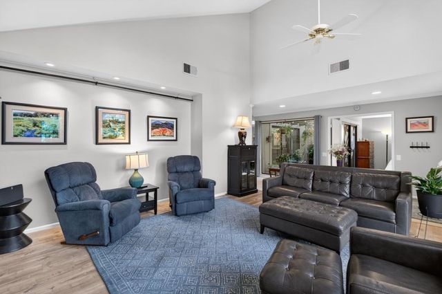 2129 Promontory Point Ln, Rancho Cordova, CA 95670