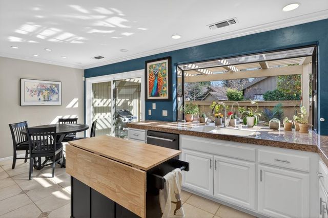 2129 Promontory Point Ln, Rancho Cordova, CA 95670