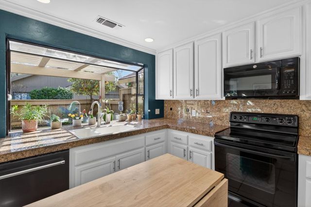 2129 Promontory Point Ln, Rancho Cordova, CA 95670