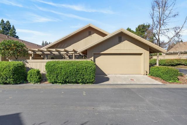 2129 Promontory Point Ln, Rancho Cordova, CA 95670
