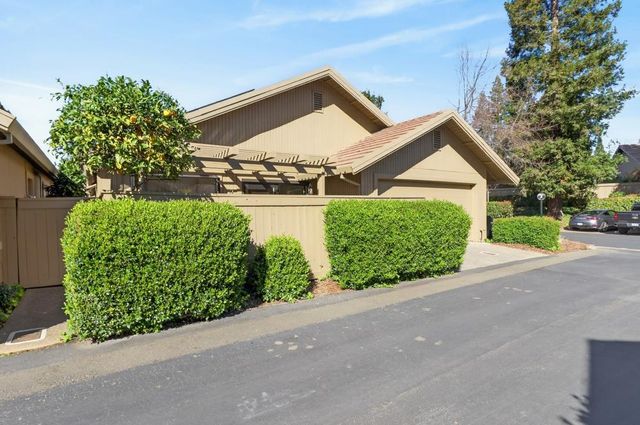 2129 Promontory Point Ln, Rancho Cordova, CA 95670