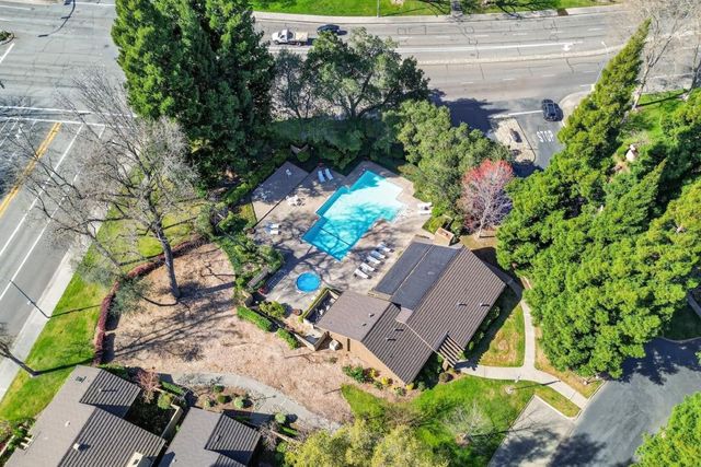 2129 Promontory Point Ln, Rancho Cordova, CA 95670