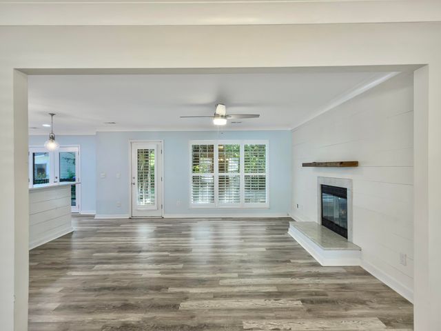 1247 Center Lake Drive, Mount Pleasant, SC 29464