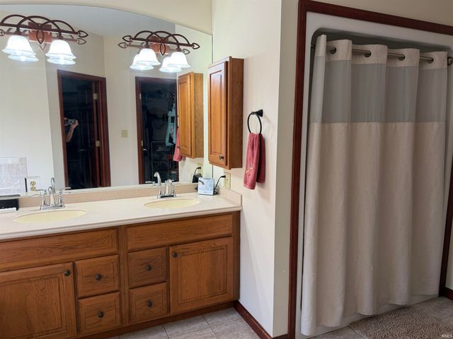 64762 Maxwells Gate Street, Goshen, IN 46526