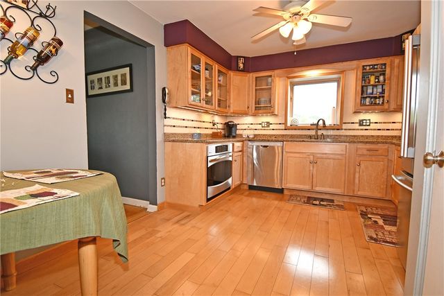4944 Plymouth Rd, Whitehall, PA 15227