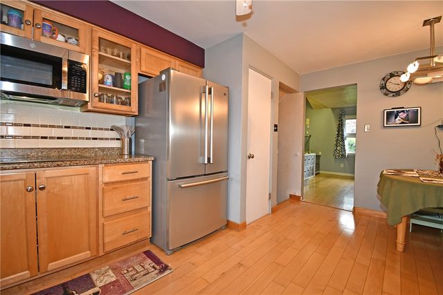 4944 Plymouth Rd, Whitehall, PA 15227