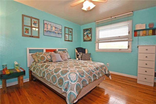 4944 Plymouth Rd, Whitehall, PA 15227
