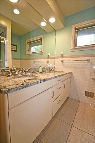 4944 Plymouth Rd, Whitehall, PA 15227