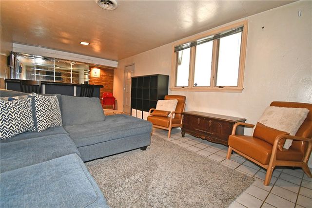 4944 Plymouth Rd, Whitehall, PA 15227
