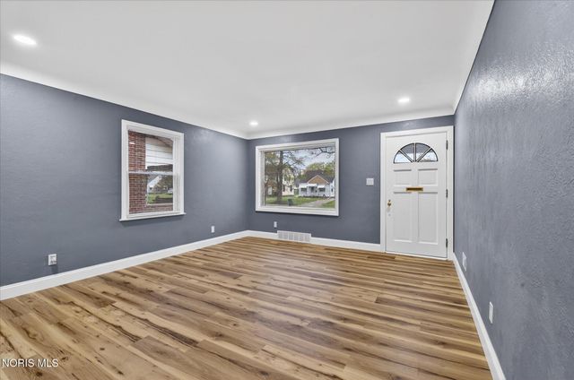 803 Mayfair Boulevard, Toledo, OH 43612