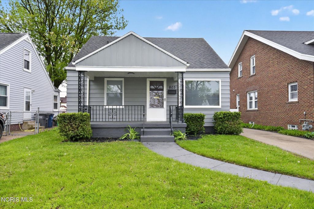 803 Mayfair Boulevard, Toledo, OH 43612