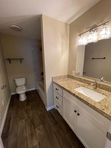 1708 Sycamore Street, Bay City, TX 77414