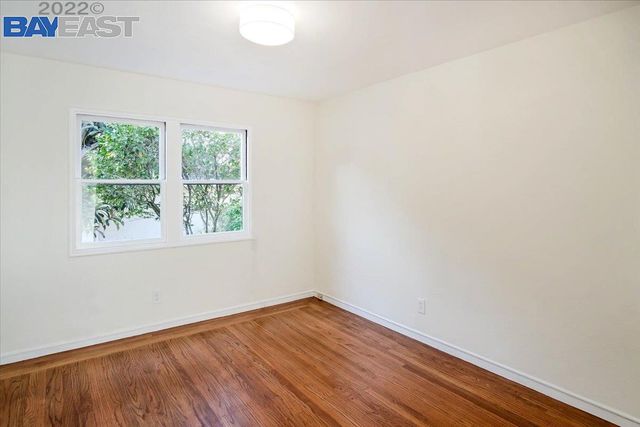 10600 Sheldon St., Oakland, CA 94605