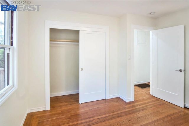 10600 Sheldon St., Oakland, CA 94605