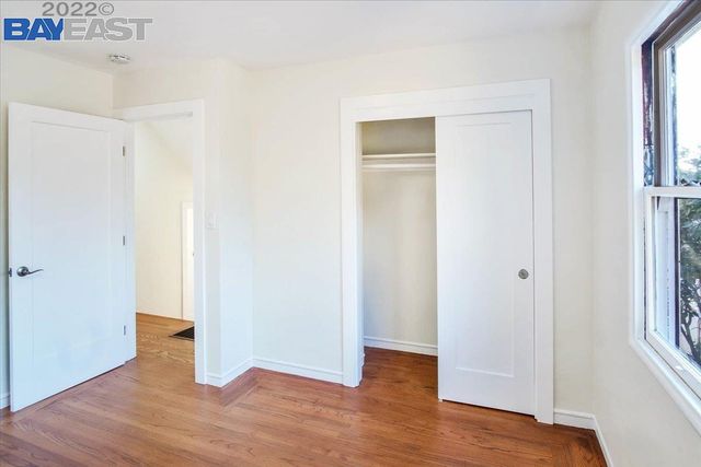 10600 Sheldon St., Oakland, CA 94605