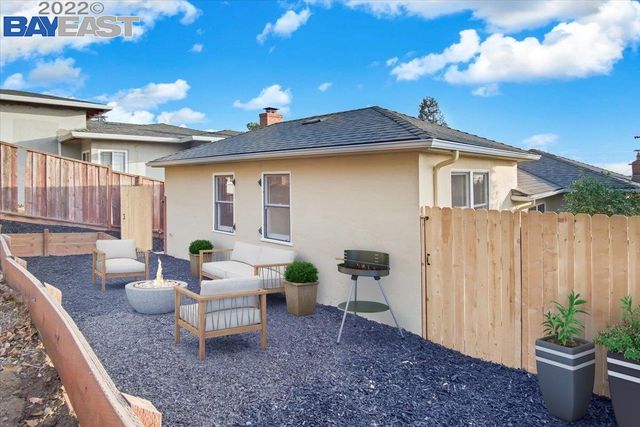 10600 Sheldon St., Oakland, CA 94605