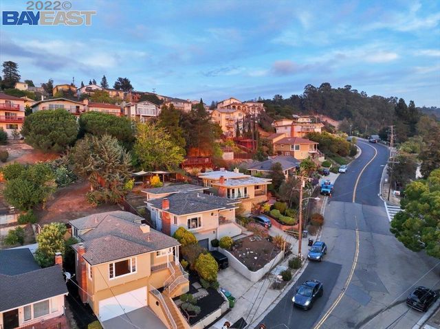 10600 Sheldon St., Oakland, CA 94605