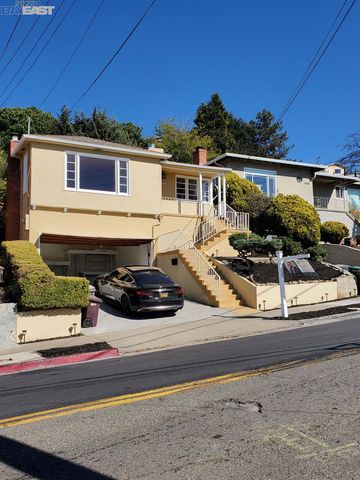10600 Sheldon St., Oakland, CA 94605
