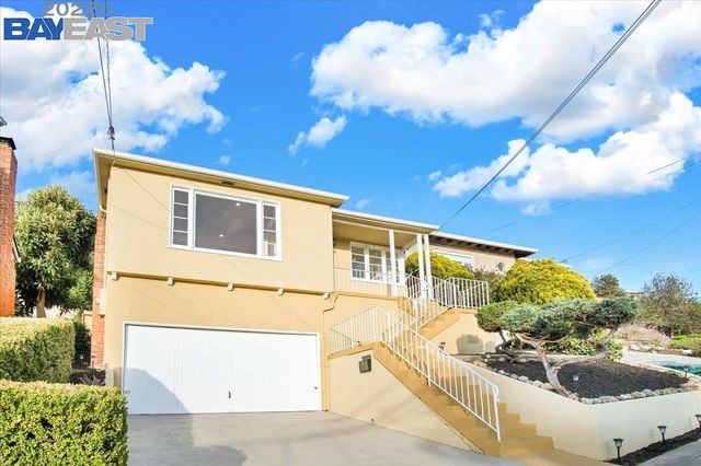 10600 Sheldon St., Oakland, CA 94605