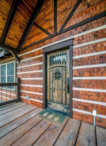 295 Tow Dr, Waverly, TN 37185