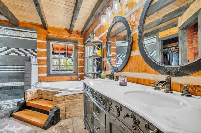 295 Tow Dr, Waverly, TN 37185