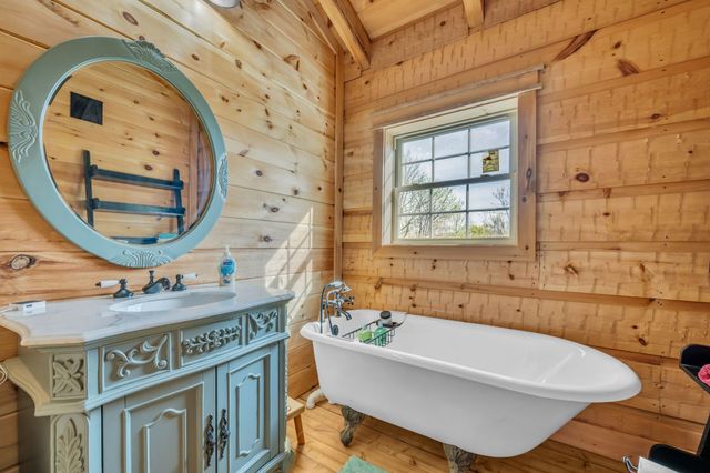 295 Tow Dr, Waverly, TN 37185