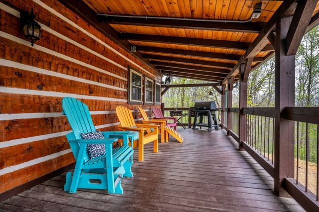 295 Tow Dr, Waverly, TN 37185