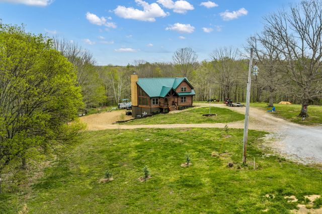 295 Tow Dr, Waverly, TN 37185