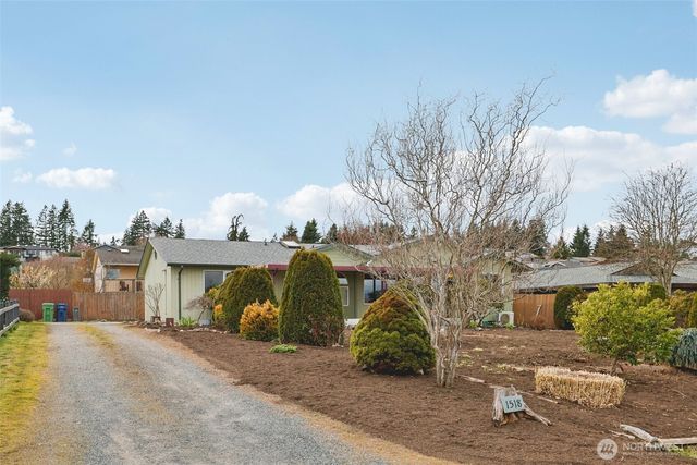 1518 Carol Street, Camano Island, WA 98282