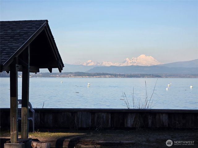 1518 Carol Street, Camano Island, WA 98282