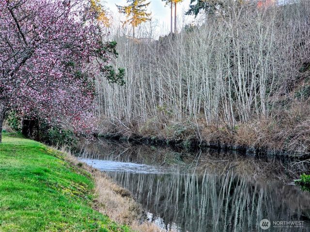 1518 Carol Street, Camano Island, WA 98282