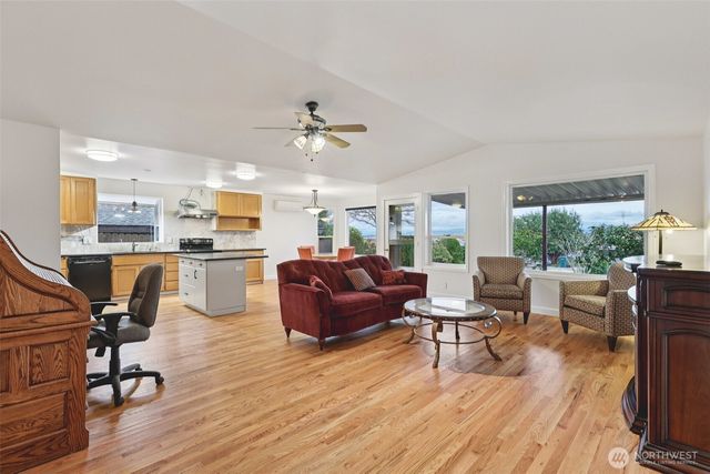 1518 Carol Street, Camano Island, WA 98282