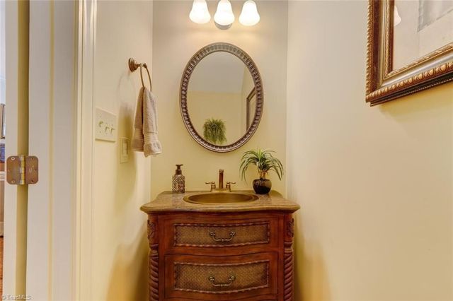 2213 St James Drive, Reidsville, NC 27320