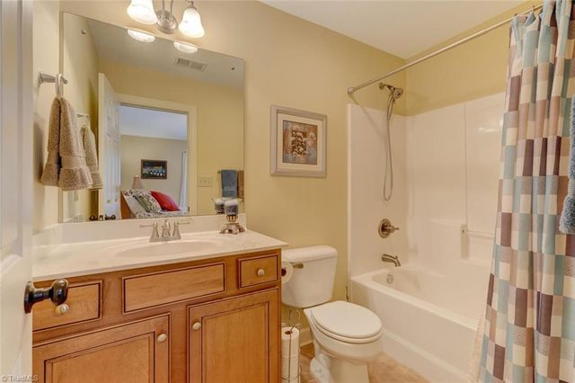 2213 St James Drive, Reidsville, NC 27320