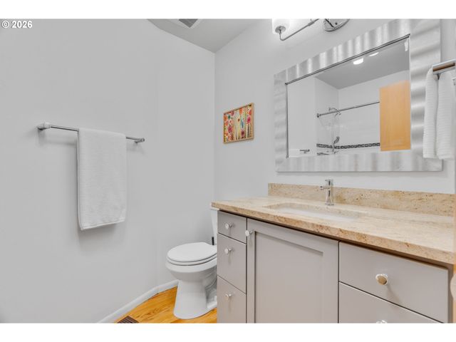 6815 Sw 14TH Ave, Portland, OR 97219