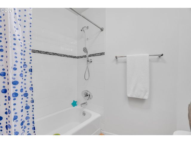 6815 Sw 14TH Ave, Portland, OR 97219