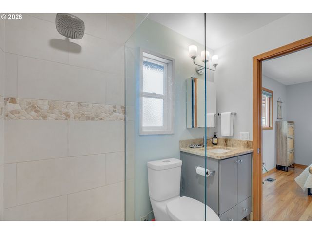 6815 Sw 14TH Ave, Portland, OR 97219