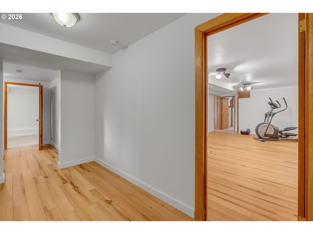 6815 Sw 14TH Ave, Portland, OR 97219