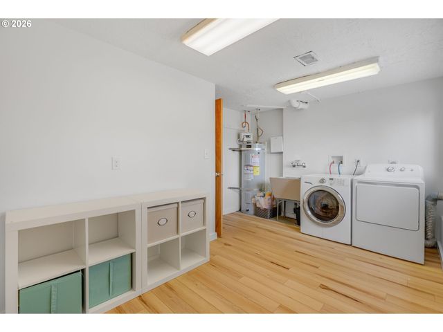 6815 Sw 14TH Ave, Portland, OR 97219