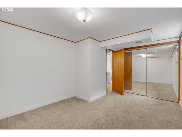 6815 Sw 14TH Ave, Portland, OR 97219