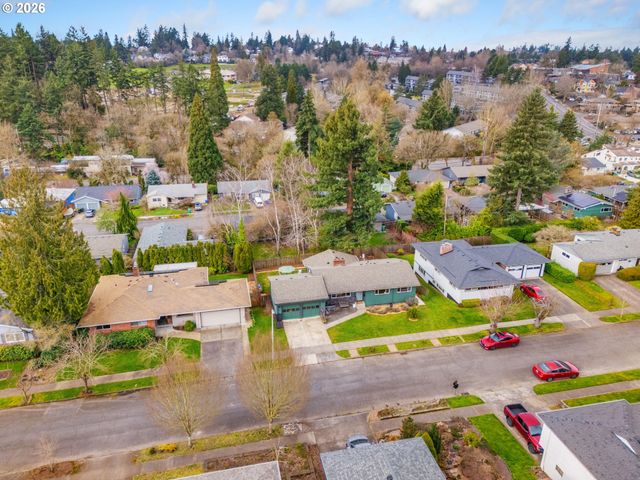 6815 Sw 14TH Ave, Portland, OR 97219