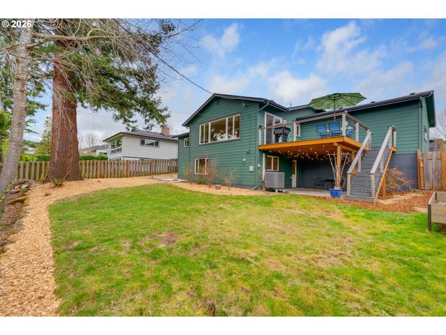 6815 Sw 14TH Ave, Portland, OR 97219