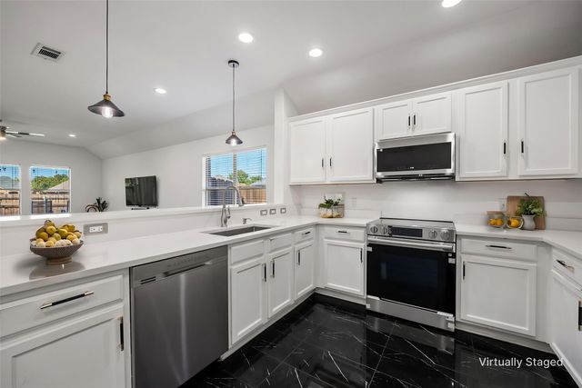 221 Cliffbrook Drive, Wylie, TX 75098