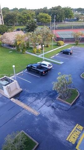 14203 SW 66th St 406, Miami, FL 33183