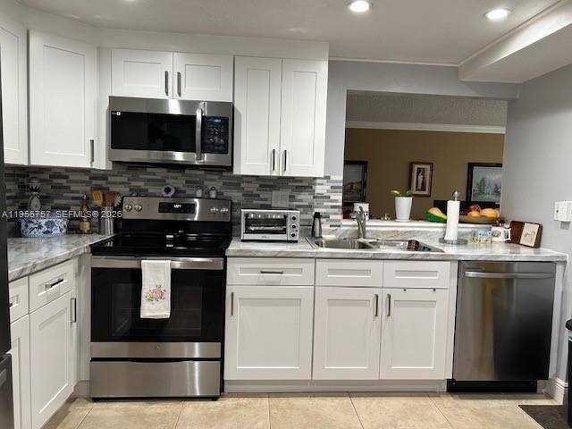 14203 SW 66th St 406, Miami, FL 33183