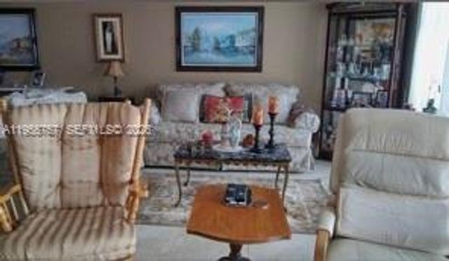 14203 SW 66th St 406, Miami, FL 33183