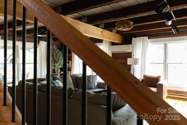 39 Finch Lane, Zirconia, NC 28790