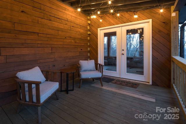 39 Finch Lane, Zirconia, NC 28790